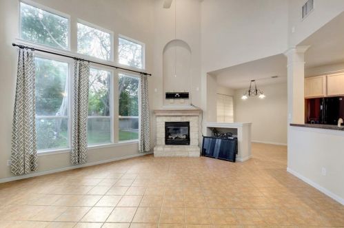 7609 Clara Marie Cv, Austin TX  78749-4403 exterior