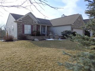 6759 Woodcliff Cir, Zionsville IN  46077-9171 exterior