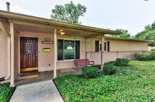 4801 Fairview Dr, Austin TX  78731-5316 exterior