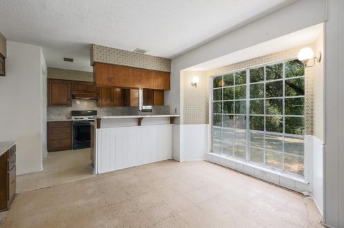 4609 Arapahoe Trl, Austin TX 78745-1510 exterior