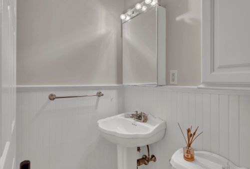 85 Blue Castle Dr, Mashpee MA 02649-3770 exterior