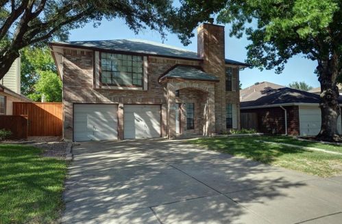 1110 Faircrest Dr, Austin TX  78753-2020 exterior