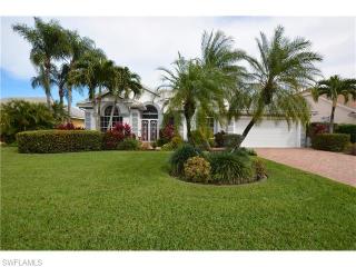 332 Lambton Ln, Naples FL  34104-7865 exterior