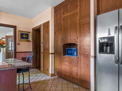 704 Oak St, Manitowoc WI 54220-2848 exterior