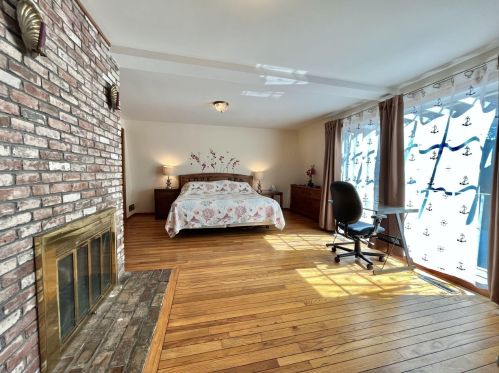 9 Spoondrift Cir, Mashpee MA 02649-5031 exterior