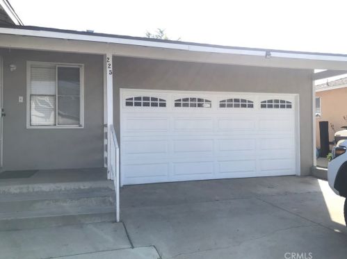 225 Etiwanda Ave, Rialto, CA 92376-4303