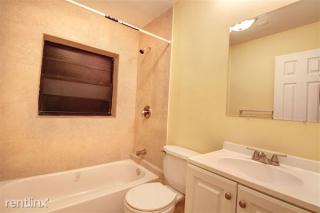 4951 190th St, Miami FL  33055-2443 exterior