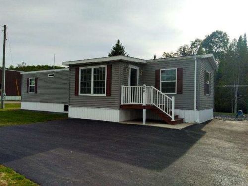 20 Paradis Ave, Upper Frenchville, ME 04745-6024