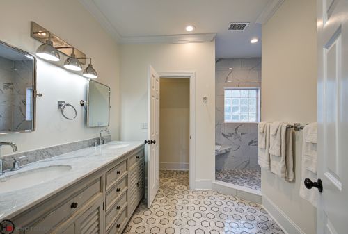 1000 Carolina Blvd, Isle Of Palms SC  29451-2242 exterior