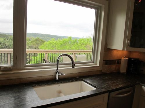 8314 Appalachian Dr, Austin TX  78759-8413 exterior