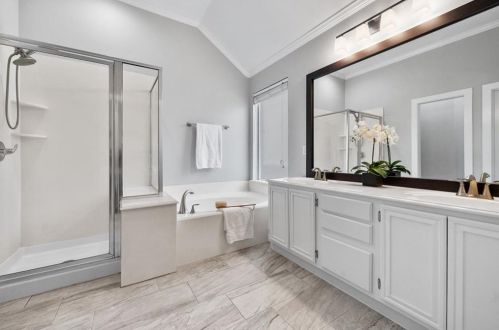 5016 Calhoun Cyn Loop, Austin TX 78735-6450 exterior