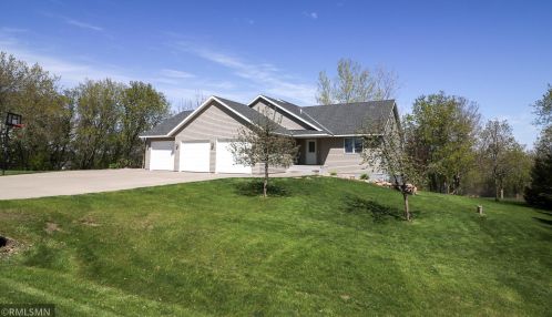 22926 Torah Dr, Richmond, MN 56368-4513