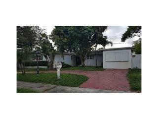 18090 9th Pl, Miami FL  33162-1121 exterior