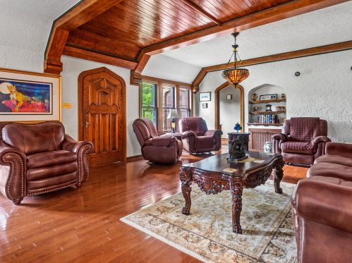 704 Oak St, Manitowoc WI 54220-2848 exterior