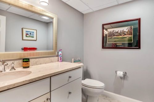 11 Teal Cir, Mashpee MA 02649-3676 exterior