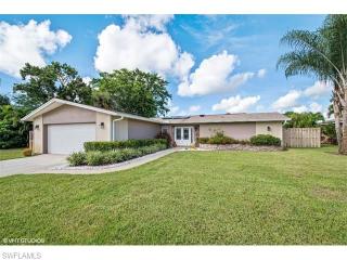 109 Doral Cir, Naples, FL 34113-7434