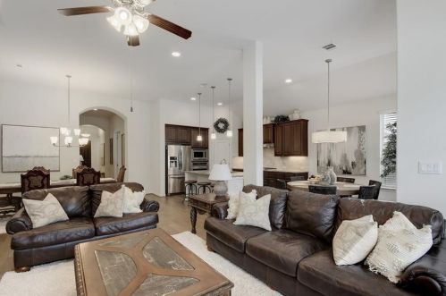 897 Catalina Ln, Austin TX 78737-4715 exterior