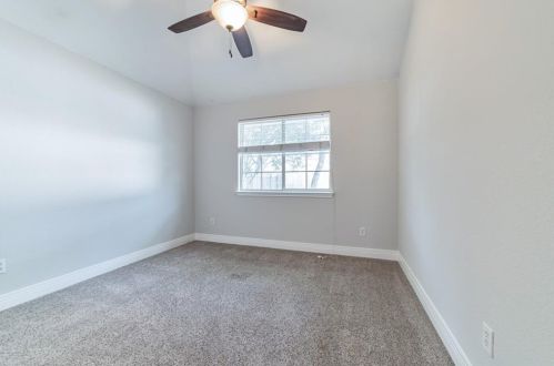 6868 Auckland Dr, Austin TX 78749-4139 exterior