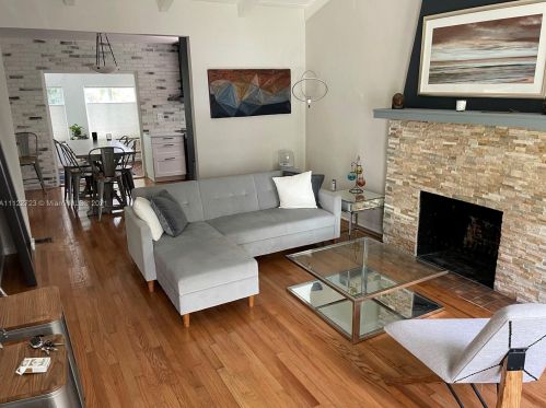 70 101st St, Miami FL  33138-2319 exterior