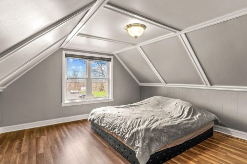 335 Hl St, Chenequa WI 53029-1906 exterior