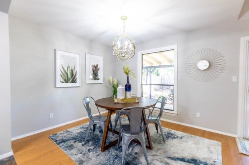 7704 Beauregard Cir, Austin TX  78745-6954 exterior