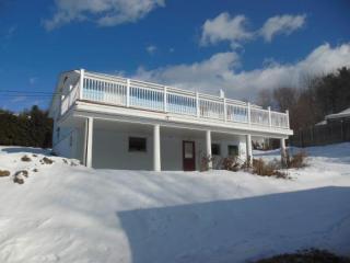 99 Currier St, Barre, VT 05641-3128