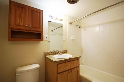 601 11th St, Austin TX 78701-2043 exterior