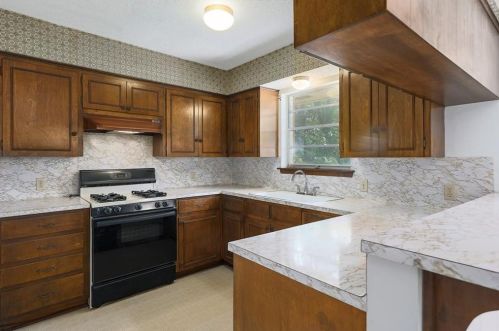 4609 Arapahoe Trl, Austin TX 78745-1510 exterior