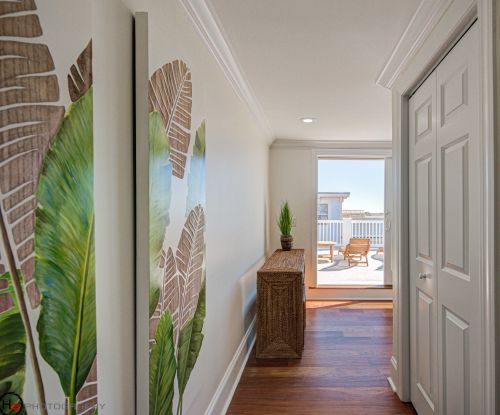 1000 Carolina Blvd, Isle Of Palms SC  29451-2242 exterior