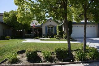 11207 Vista Del Luna Dr, Bakersfield CA  93311-9186 exterior