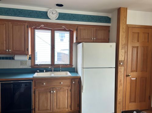 214 Park Ave, Chenequa WI  53029-2116 exterior