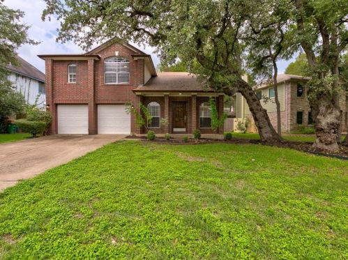 8100 Doe Meadow Dr, Austin, TX 78749-2864