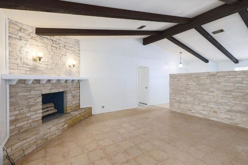 4609 Arapahoe Trl, Austin TX 78745-1510 exterior