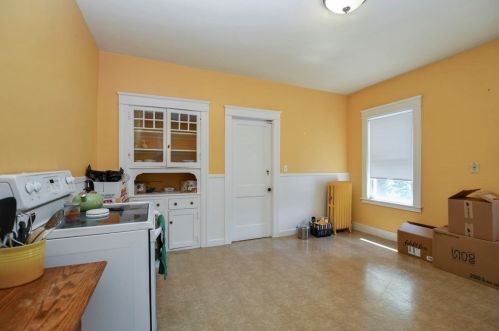 12 Woodford St, Worcester MA 01604-5423 exterior