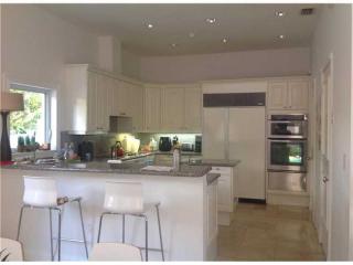 4 Turtle Walk, Miami FL  33149-1914 exterior