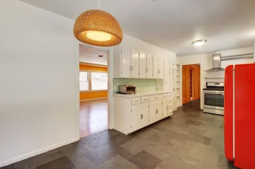 1403 Crestwood Rd, Austin TX 78722-1114 exterior