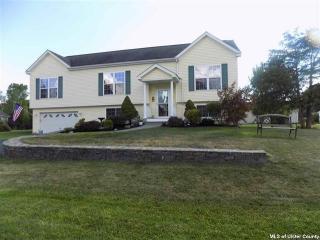 9 Poplar Ct, Kingston, NY 12401-9411