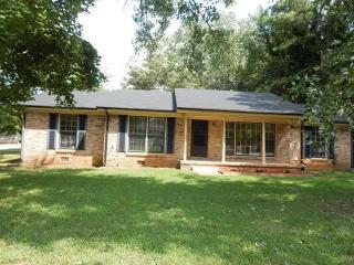 3958 Tanglebush Ln, Huntsville, AL 35810-1852