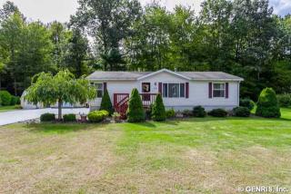 135 Cross Rd, Geneva, NY 14456-9322