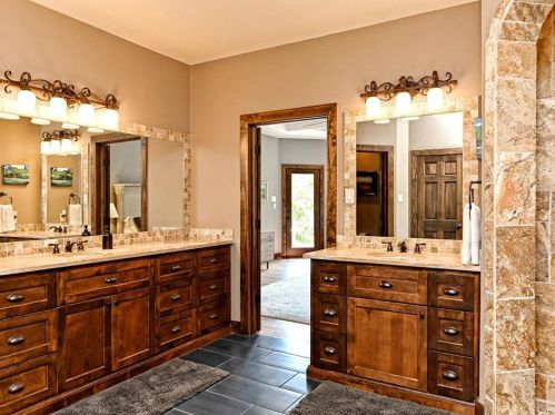 1501 Cyn Edge Dr, Austin TX 78733-2000 exterior