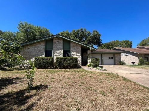 6404 Bluesky Way, Austin TX  78745-4415 exterior