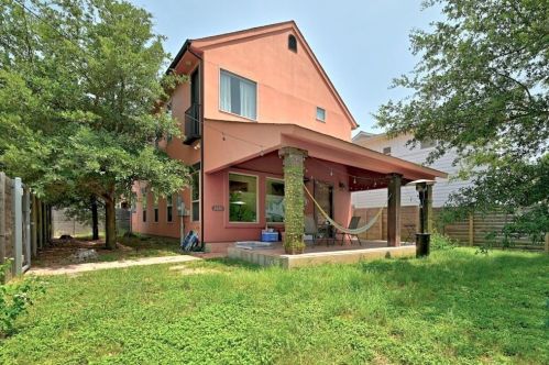 2400 11th St, Austin TX  78702-3510 exterior