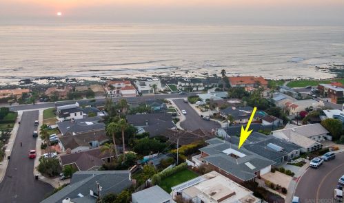 5384 Chelsea St, La Jolla, CA 92037-7912