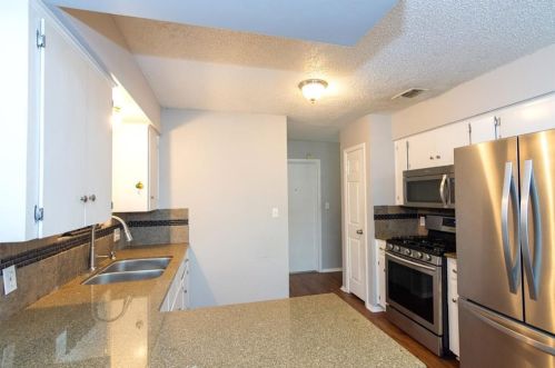 9806 Cottle Dr, Austin TX 78753-4305 exterior