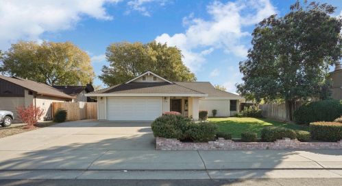 1906 Scarborough Dr, Lodi, CA 95240-6195