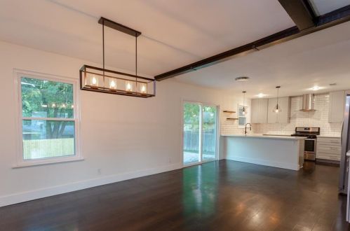 9706 Cottle Dr, Austin TX  78753-4304 exterior