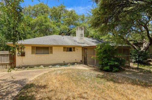 4609 Arapahoe Trl, Austin TX 78745-1510 exterior