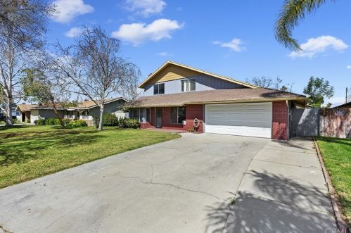 4075 Acacia St, Riverside, CA 92503-3657