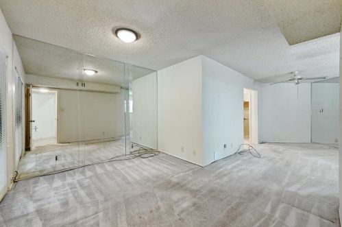 6303 5 Acre Wood St, Austin TX 78746-7125 exterior