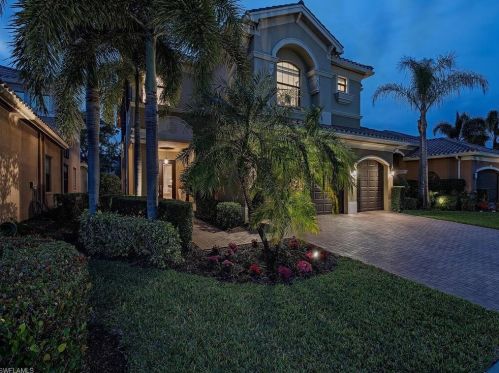 3451 Pacific Dr, Naples, FL 34119-8664